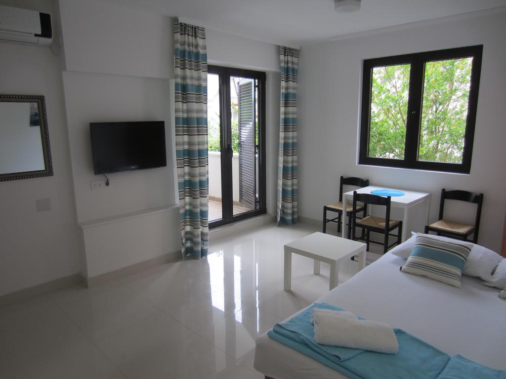 Apartments Minja Nerin Petrovac Exterior photo