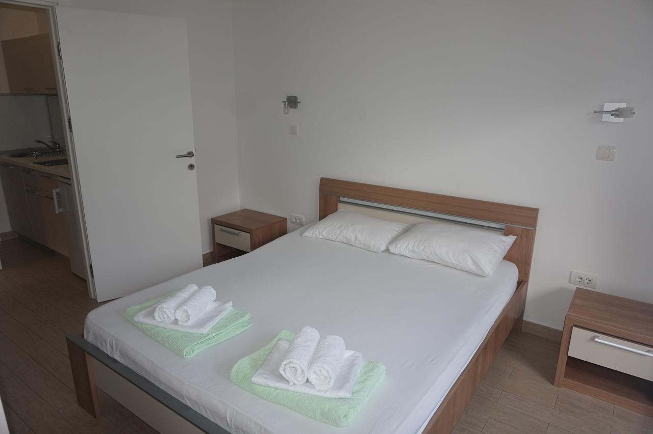 Apartments Minja Nerin Petrovac Exterior photo