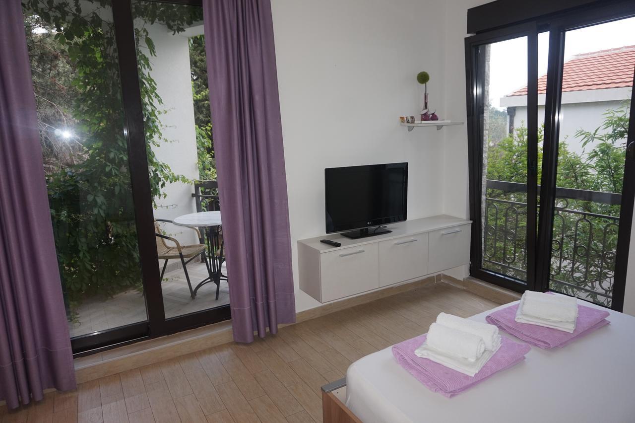 Apartments Minja Nerin Petrovac Exterior photo