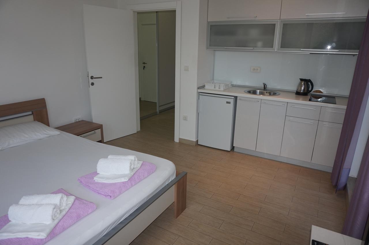 Apartments Minja Nerin Petrovac Exterior photo
